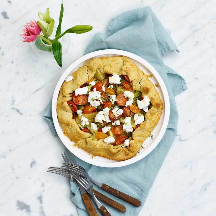 Tomat- och broccolipaj med vegofeta
